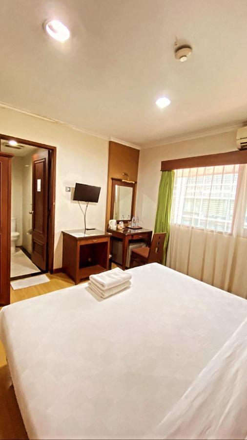Cipta Hotel Wahid Hasyim Jakarta Kültér fotó